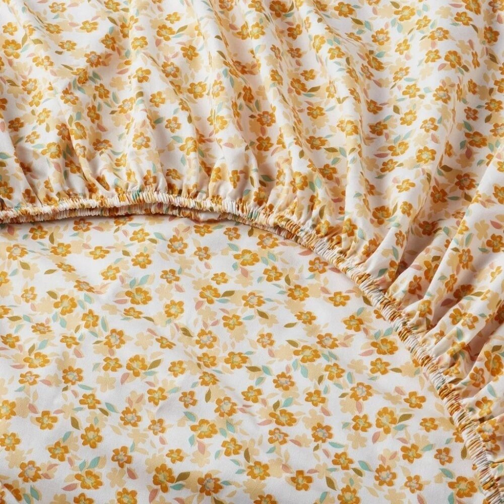 Room Essentials Easy Care Cotton Sateen Yellow Floral Design Full 4 Pc Sheet Set - Picture 4 of 7